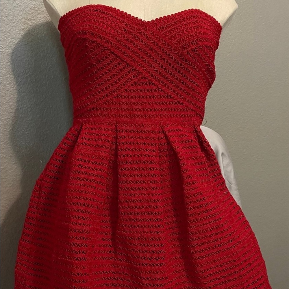 Forever21 flounce babydoll strapless dress